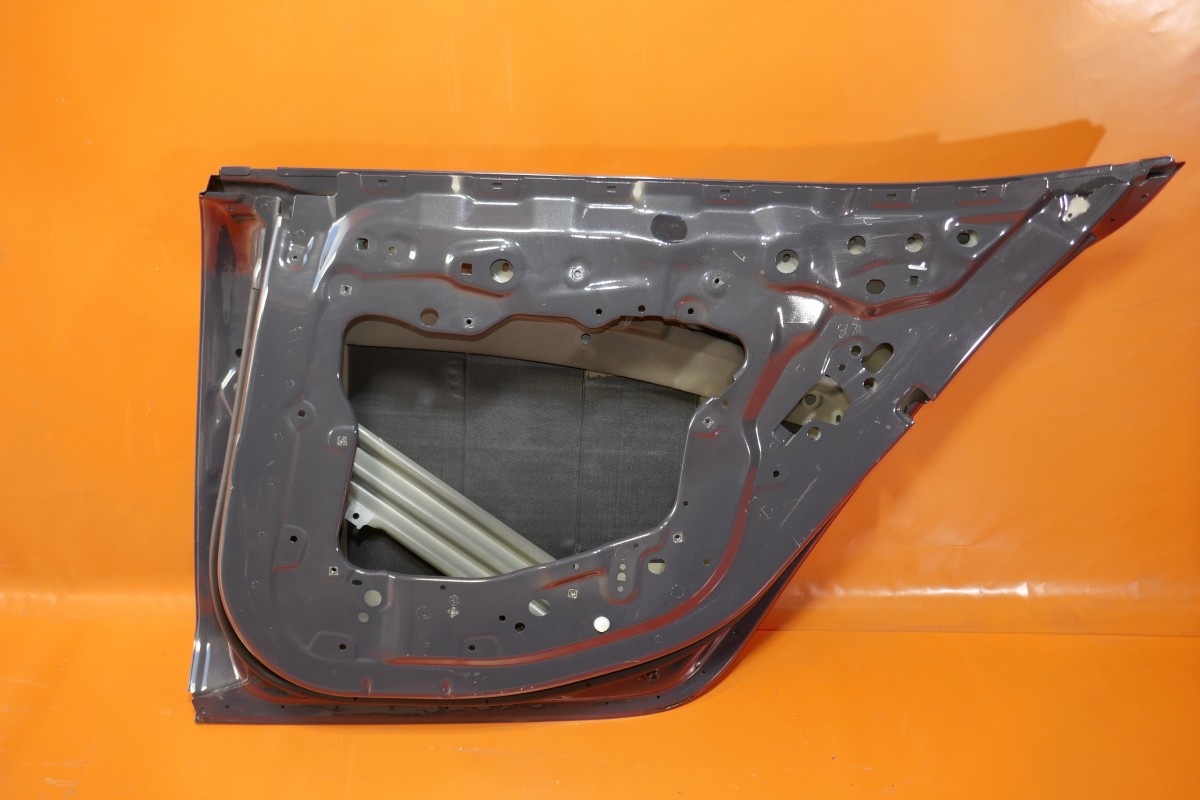 BMW 850 DOOR RIGHT PASSENGER REAR 2019 2020 2021 2022 M8 OEM