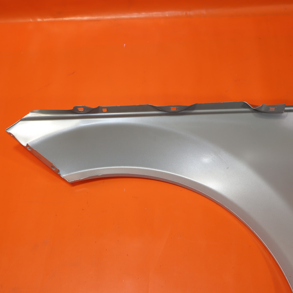 thumbnail image 2 of Pair Front Fenders For Mercedes-Benz E320 Sedan 2000-2003 - Primed Steel 2 of 4
