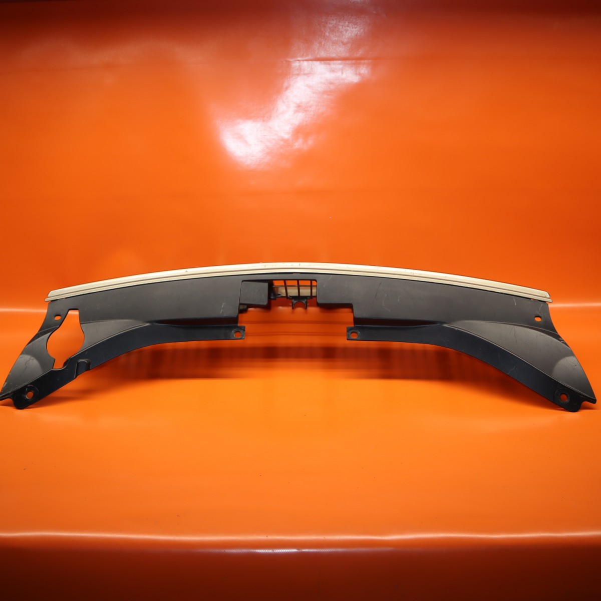 JEEP GRAND CHEROKEE GRILLE 2005 2006 2007 82209206 OEM