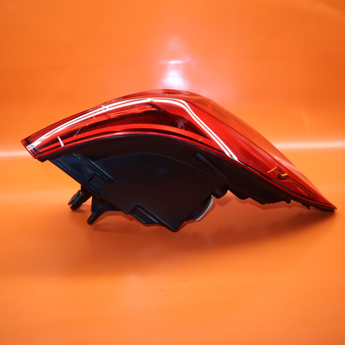 BMW X2 TAIL LIGHT LEFT DRIVER 2018 2019 2020 F03687500F LED F39 OEM