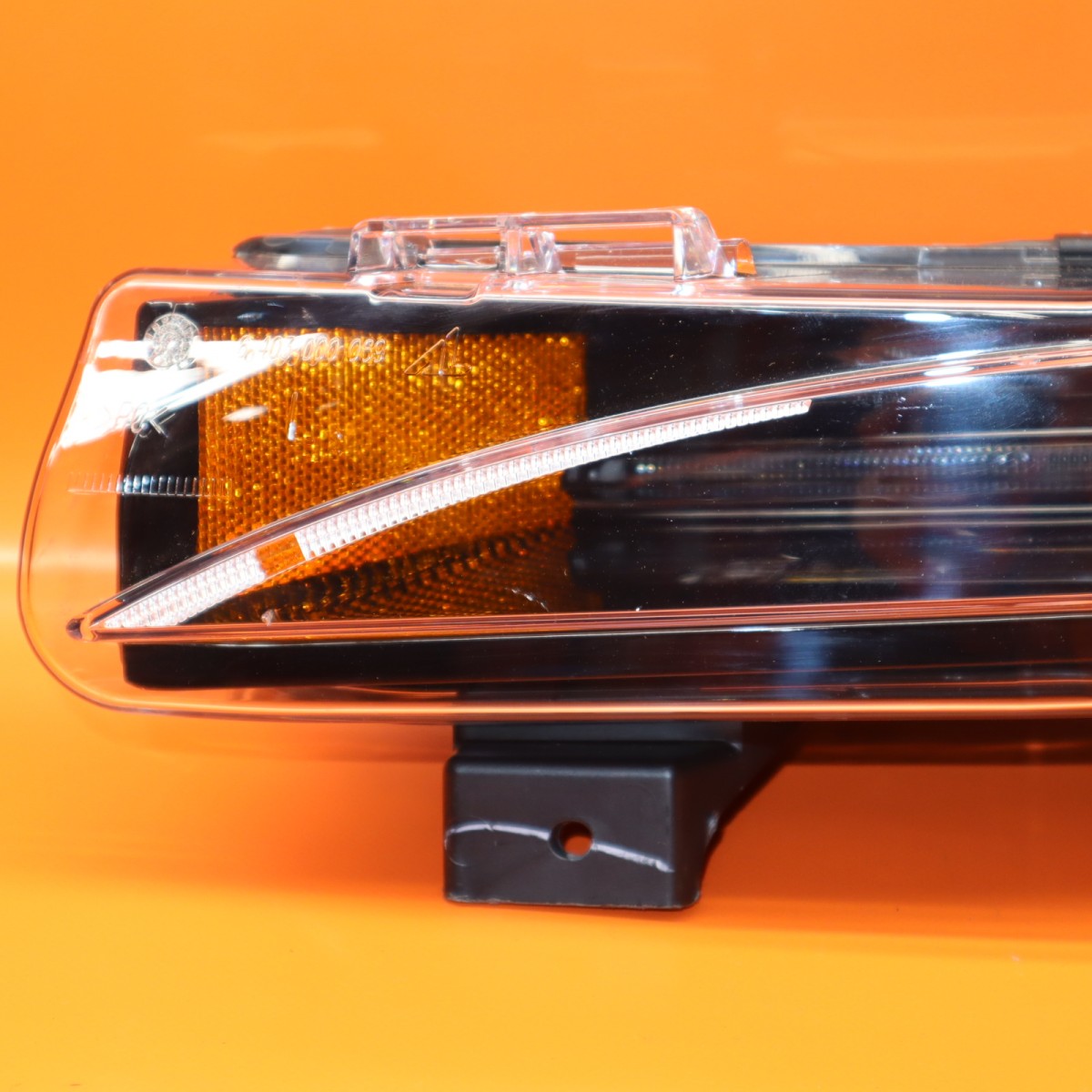 TESLA MODEL S PLAID FOG LIGHT LEFT 2021 2022 2023 3 PIN LED 156371000