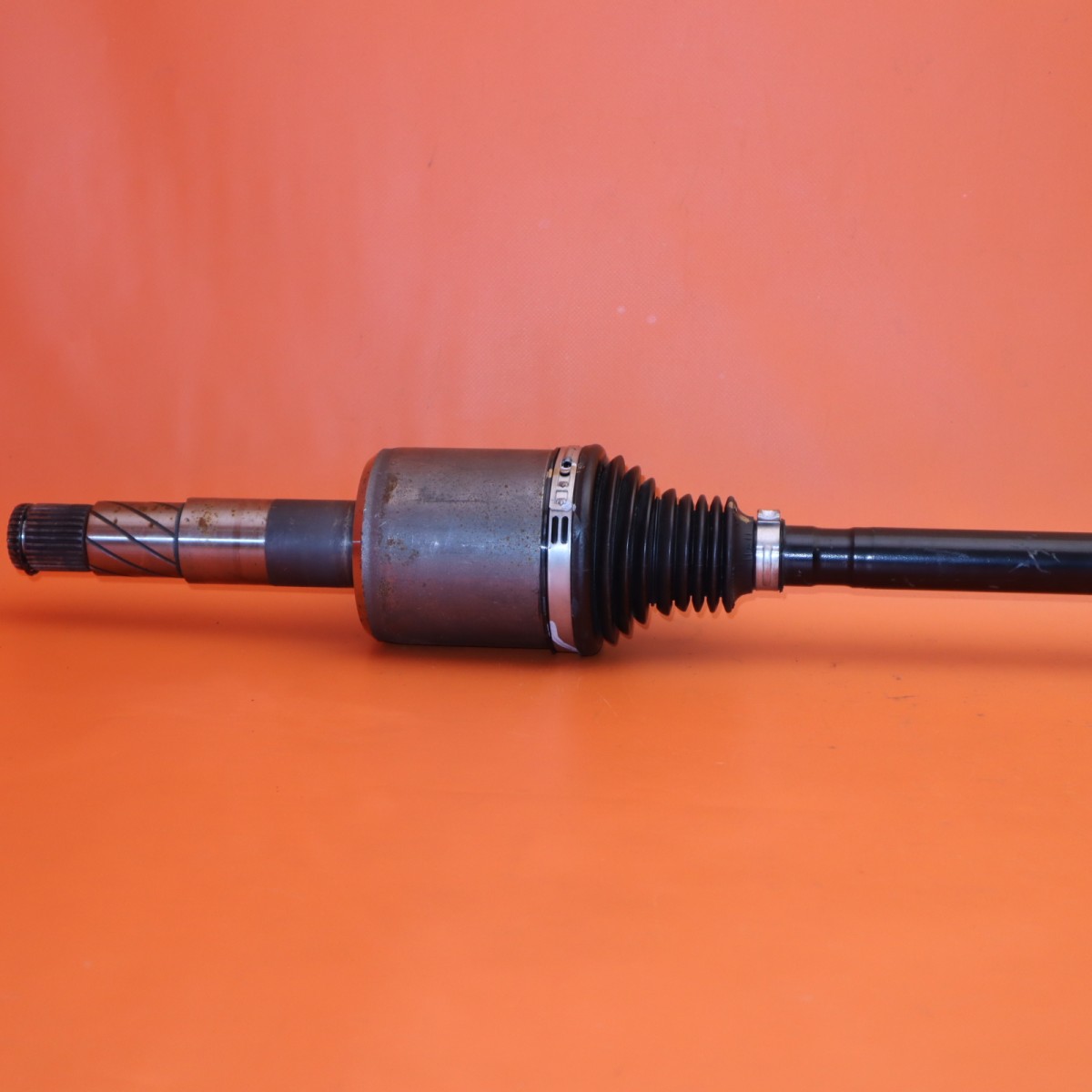 Caltric Spindle Shaft Replacement For Husqvarna ZTR Mowers – Fits ZTH5223, ZTH6125 – Replaces 539104402