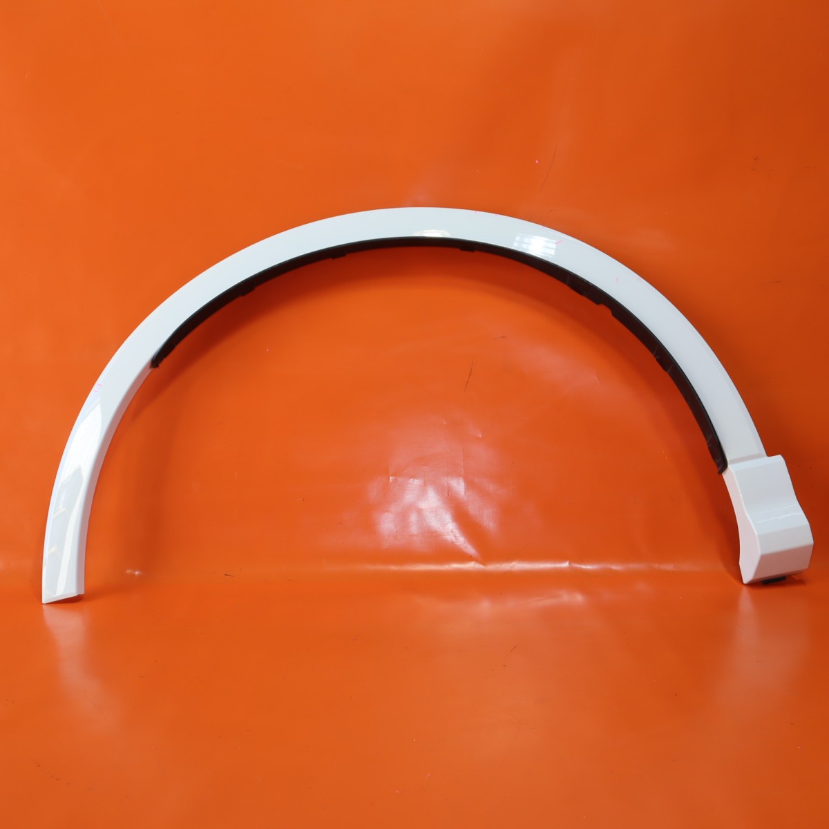 thumbnail image 2 of Front Left Wheel Fender Flare Arch Cover For VW Touareg 2011-2018 2 of 5