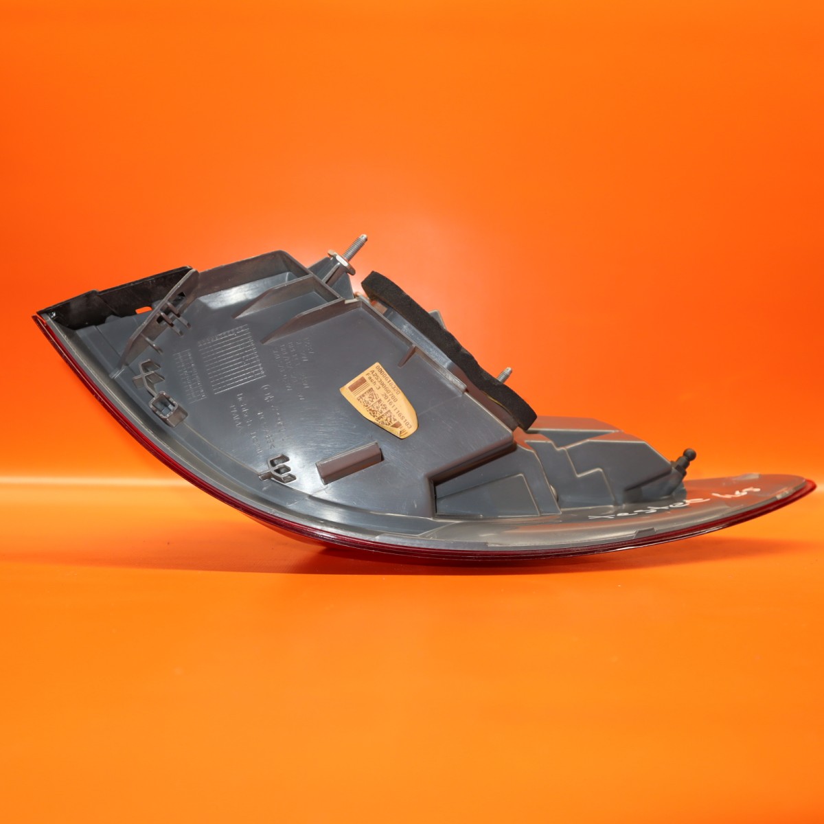 MERCEDES BENZ GLC300 TAIL LIGHT LEFT DRIVER 2016 2017 2018 A2539060700