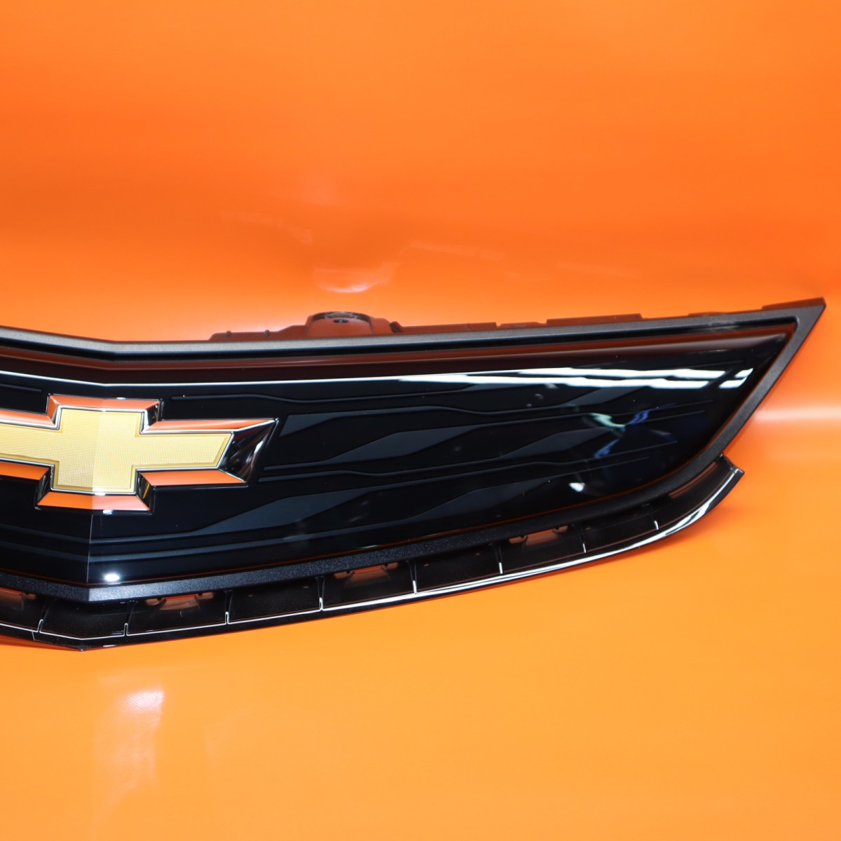 OEM GM Front Upper Grille With Emblem For 2017-2021 Chevy Bolt EV – Black, 42497949