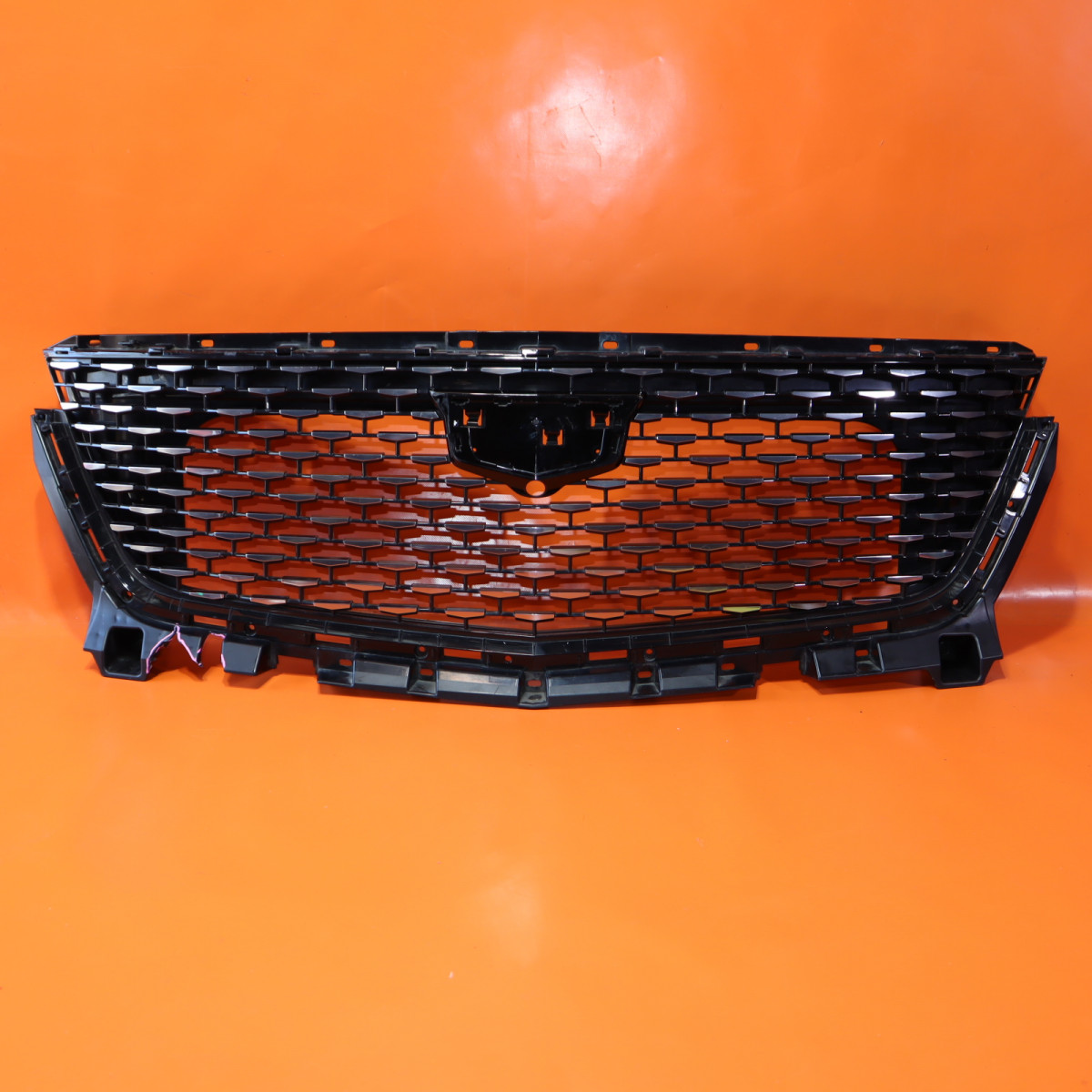 Chrome Front Upper Grille For 2020-2025 Cadillac XT6 – Without Camera Hole – Autoparts_market