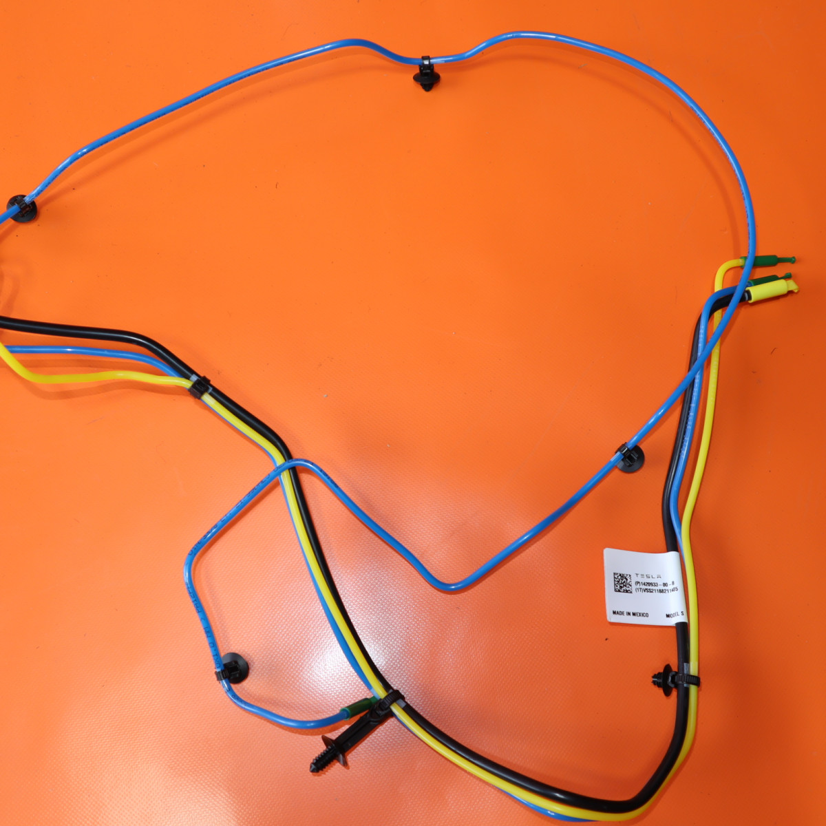 TESLA MODEL S PLAID AIR SUSPENSION PRESSURE LINE FRONT 2021 2022 23