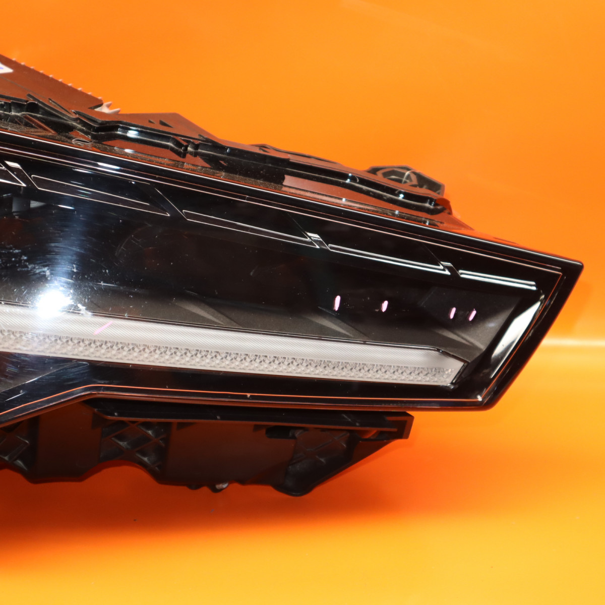 URUS HEADLIGHT RIGHT 2018 2019 2020 2021 4ML941036E FULL LED OEM