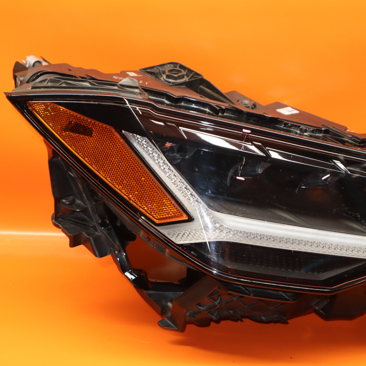 URUS HEADLIGHT RIGHT 2018 2019 2020 2021 4ML941036E FULL LED OEM