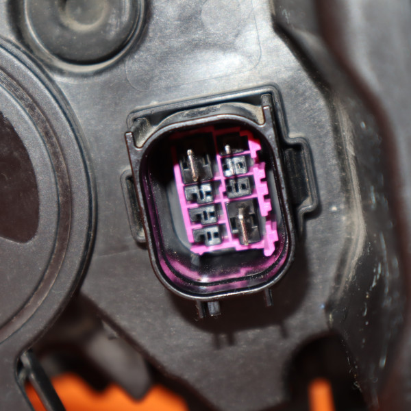 URUS HEADLIGHT RIGHT 2018 2019 2020 2021 4ML941036E FULL LED OEM