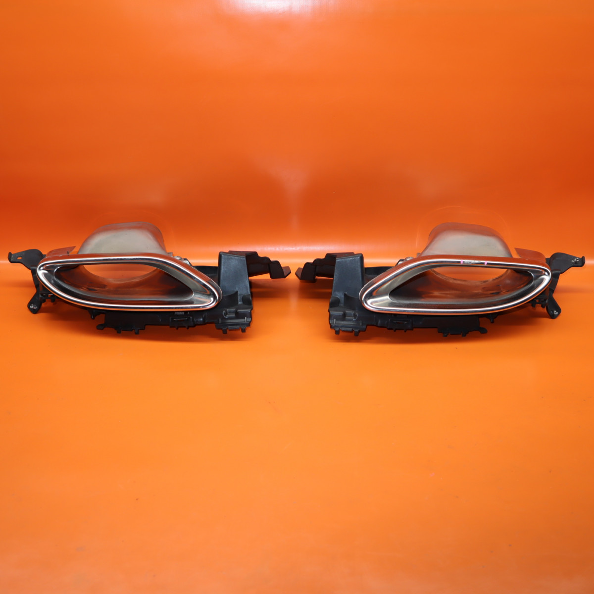 MERCEDES BENZ C300 EXHAUST TIP TAIL PIPE 2019 2020 2021 A205 490 0300 OEM