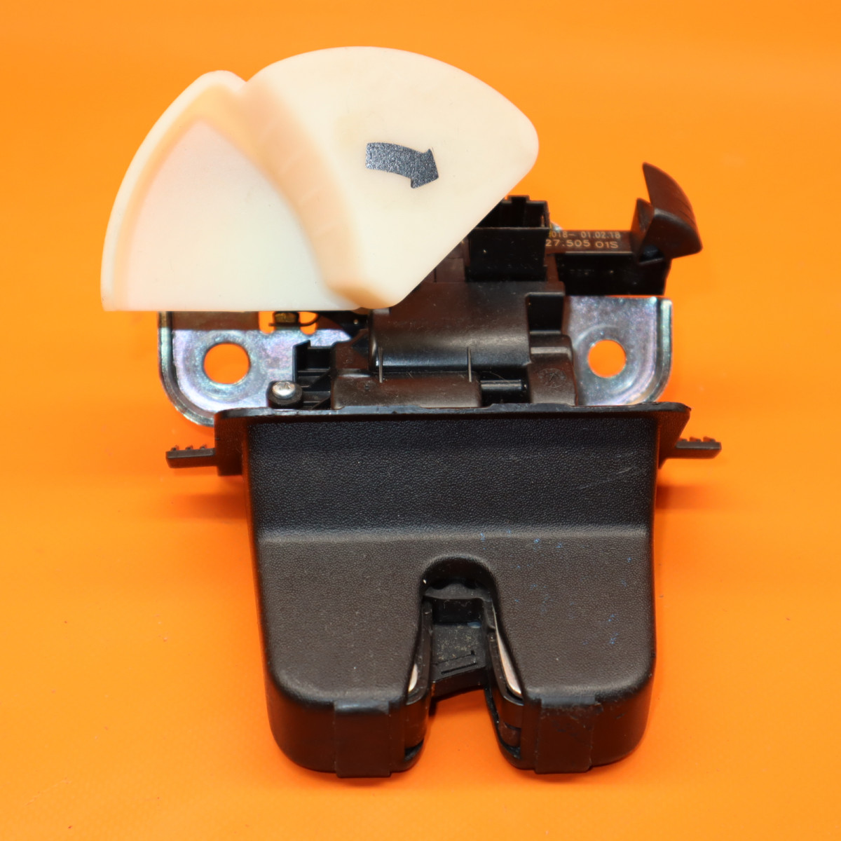Rear Trunk Lock Actuator For 2019-2023 Toyota Corolla Sedan – 6460012090, DLA1541 Replacement